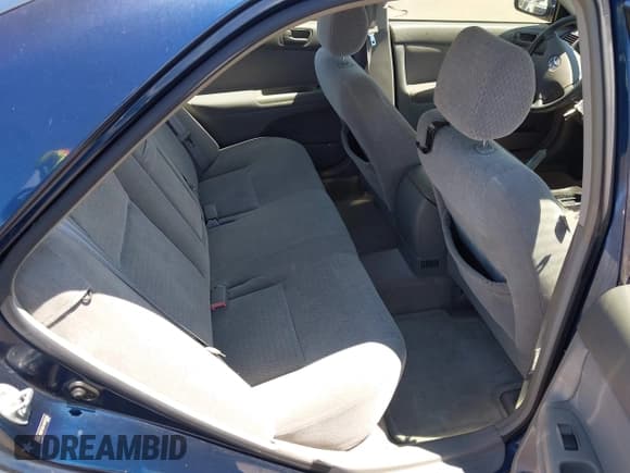 ✅ 2004 Toyota Camry LE • VIN: JTDBF30K140157536 • Lot: 42573358. Listed on IAAI with 133,732 mi. Free auction sales archive from the USA and detailed vehicle history report at DreamBid. Image 8.