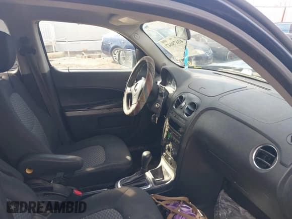 ✅ 2010 Chevrolet HHR 1LT • VIN: 3GNBABDB5AS570526 • Lot: 41678647. Listed on IAAI with 157,565 mi. Free auction sales archive from the USA and detailed vehicle history report at DreamBid. Image 5.