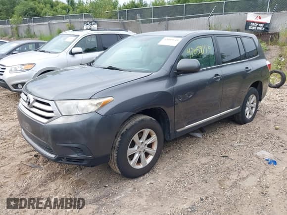✅ 2011 Toyota Highlander • VIN: 5TDBK3EH3BS069137 • Lot: 43059149. Wystawiony na IAAI z przebiegiem 309 665 mil. Bezpłatny archiwum sprzedaży aukcyjnych z USA i szczegółowy raport historii pojazdu na DreamBid. Zdjęcie 2.