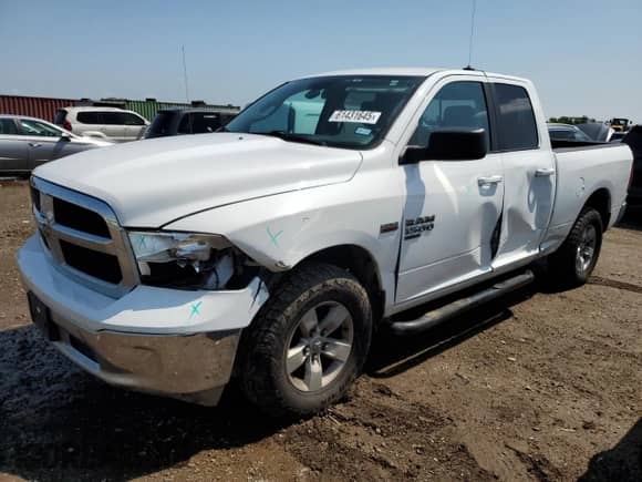 2019 Ram 1500 Warlock z VIN 1C6RR7GT3KS614142, wystawiony jako Copart lot #61431645 z przebiegiem 122 103 mil mil oraz Szkoda całkowita • Salvage title. Historia ofert i sprzedaży dostępna na DreamBid. Obrazek 1.