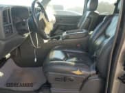 ✅ 2004 Chevrolet Silverado 1500 LS • VIN: 2GCEC19T741179342 • Лот: 77399084. Опубликован ранее на Copart с пробегом 204 119 миль. Бесплатный доступ к архиву аукционных продаж из США и подробный отчёт об истории автомобиля на DreamBid. Изображение 7.