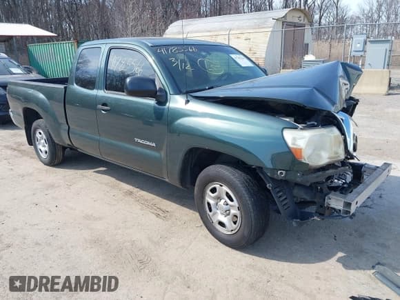 ✅ 2011 Toyota Tacoma • VIN: 5TFTX4CN6BX004636 • Lot: 41785566. Listed on IAAI with 163,035 mi. Free auction sales archive from the USA and detailed vehicle history report at DreamBid. Image 1.