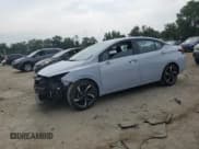 ✅ 2023 Nissan Versa SR • VIN: 3N1CN8FV3PL824770 • Lot: 68062445. Wystawiony na Copart z przebiegiem 69 630 mil. Bezpłatny archiwum sprzedaży aukcyjnych z USA i szczegółowy raport historii pojazdu na DreamBid. Zdjęcie 1.