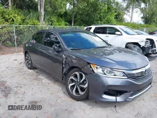 ✅ 2016 Honda Accord EX • VIN: 1HGCR2F01GA021144 • Lot: 43514752. Wystawiony na IAAI z przebiegiem 32 544 mil. Bezpłatny archiwum sprzedaży aukcyjnych z USA i szczegółowy raport historii pojazdu na DreamBid. Zdjęcie 1.