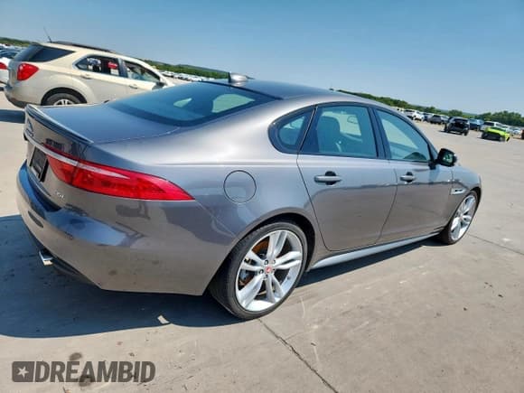 ✅ 2016 Jaguar XF 35t R-Sport • VIN: SAJBF4BVXGCY04047 • Лот: 80334095. Опубликован ранее на Copart с пробегом 49 556 миль. Бесплатный доступ к архиву аукционных продаж из США и подробный отчёт об истории автомобиля на DreamBid. Изображение 3.