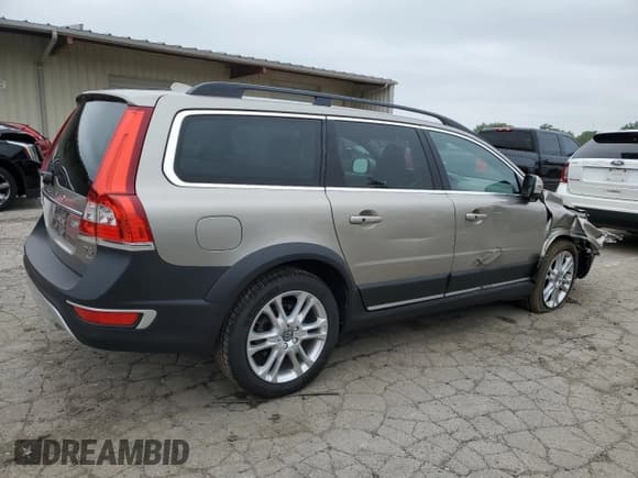 ✅ 2016 Volvo XC70 T5 Platinum • VIN: YV4612NM4G1270896 • Lot: 54954964. Listed on Copart with 32,225 mi. Free auction sales archive from the USA and detailed vehicle history report at DreamBid. Image 3.