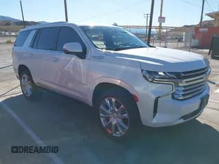✅ 2021 Chevrolet Tahoe High Country • VIN: 1GNSCTKL8MR113597 • Лот: 43485876. Опубликован ранее на IAAI с пробегом 108 688 миль. Бесплатный доступ к архиву аукционных продаж из США и подробный отчёт об истории автомобиля на DreamBid. Изображение 1.