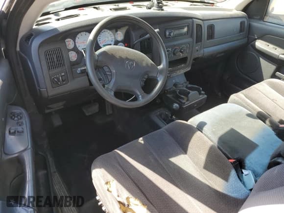 ✅ 2003 Dodge 1500 ST • VIN: 1D7HU16D53J613758 • Лот: 56729015. Опубликован ранее на Copart с пробегом 181 682 миль. Бесплатный доступ к архиву аукционных продаж из США и подробный отчёт об истории автомобиля на DreamBid. Изображение 8.