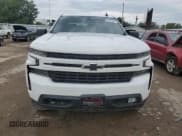 ✅ 2019 Chevrolet Silverado 1500 RST • VIN: 1GCUYEED5KZ239853 • Lot: 63123674. Wystawiony na Copart z przebiegiem 102 877 mil. Bezpłatny archiwum sprzedaży aukcyjnych z USA i szczegółowy raport historii pojazdu na DreamBid. Zdjęcie 5.