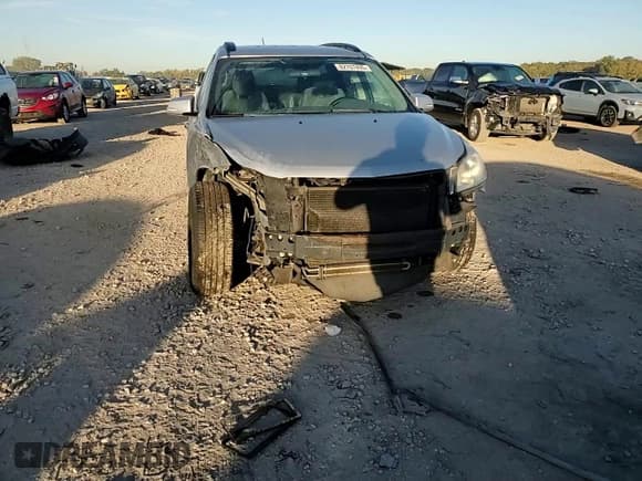 ✅ 2010 Chevrolet Traverse 1LT • VIN: 1GNLVFED6AJ260838 • Lot: 82707495. Wystawiony na Copart z przebiegiem 182 761 mil. Bezpłatny archiwum sprzedaży aukcyjnych z USA i szczegółowy raport historii pojazdu na DreamBid. Zdjęcie 15.