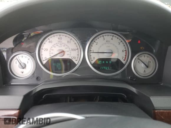 ✅ 2010 Chrysler Town & Country Touring Plus • VIN: 2A4RR8D18AR442802 • Lot: 89899685. Wystawiony na Copart z przebiegiem 149 651 mil. Bezpłatny archiwum sprzedaży aukcyjnych z USA i szczegółowy raport historii pojazdu na DreamBid. Zdjęcie 9.