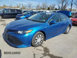 ✅ 2019 Toyota Camry Hybrid LE • VIN: 4T1B31HK8KU008592 • Lot: 85205595. Wystawiony na Copart z przebiegiem 72 468 mil. Bezpłatny archiwum sprzedaży aukcyjnych z USA i szczegółowy raport historii pojazdu na DreamBid. Zdjęcie 1.