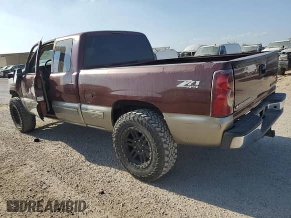 2000 Chevrolet Silverado 1500 LT с VIN 1GCEK19T7YE130844, выставлен на аукционе Copart как лот 50269415 с пробегом 309 183 миль миль и Списание • Salvage title. История ставок и продаж доступна на DreamBid. Изображение 2.