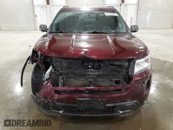 ✅ 2018 Ford Explorer XLT • VIN: 1FM5K8D83JGA97892 • Lot: 91930285. Wystawiony na Copart z przebiegiem 98 603 mil. Bezpłatny archiwum sprzedaży aukcyjnych z USA i szczegółowy raport historii pojazdu na DreamBid. Zdjęcie 5.