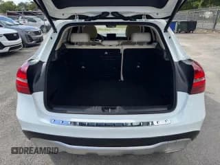 ✅ 2019 Mercedes-Benz GLA 250 • VIN: WDCTG4EB3KJ551881 • Лот: 92629685. Опубликован ранее на Copart с пробегом 90 251 миль. Бесплатный доступ к архиву аукционных продаж из США и подробный отчёт об истории автомобиля на DreamBid. Изображение 6.