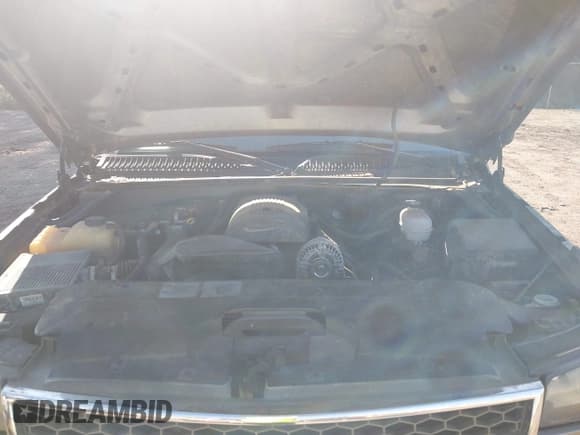 ✅ 2006 Chevrolet Silverado 1500 LS • VIN: 2GCEC13V361353131 • Lot: 43638804. Listed on IAAI with 226,092 mi. Free auction sales archive from the USA and detailed vehicle history report at DreamBid. Image 10.