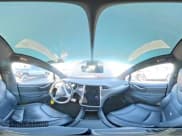 ✅ 2017 Tesla Model X 90D • VIN: 5YJXCBE21HF067067 • Lot: 71088215. Wystawiony na Copart z przebiegiem 74 223 mil. Bezpłatny archiwum sprzedaży aukcyjnych z USA i szczegółowy raport historii pojazdu na DreamBid. Zdjęcie 16.