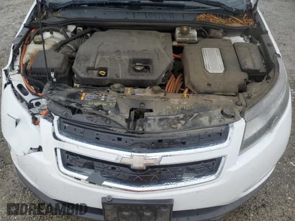 ✅ 2015 Chevrolet Volt • VIN: 1G1RC6E44FU123680 • Lot: 81575044. Wystawiony na Copart z przebiegiem 96 012 mil. Bezpłatny archiwum sprzedaży aukcyjnych z USA i szczegółowy raport historii pojazdu na DreamBid. Zdjęcie 11.