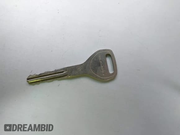 ✅ 2006 Subaru Forester X • VIN: JF1SG636X6H733633 • Lot: 43887665. Listed on IAAI with 111,457 mi. Free auction sales archive from the USA and detailed vehicle history report at DreamBid. Image 11.