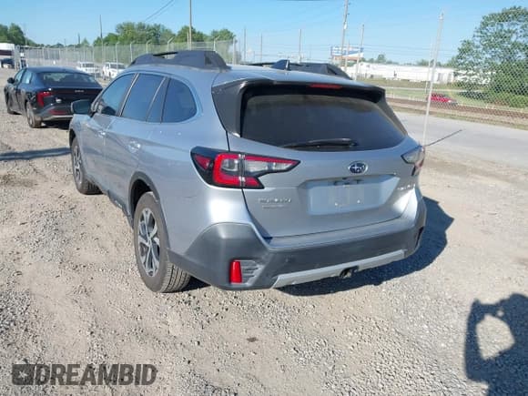✅ 2020 Subaru Outback Limited • VIN: 4S4BTANC6L3172251 • Lot: 42285843. Listed on IAAI with 104,262 mi. Free auction sales archive from the USA and detailed vehicle history report at DreamBid. Image 3.