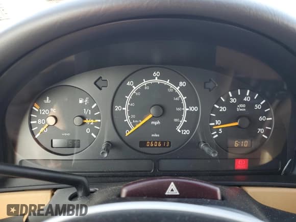 ✅ 1999 Mercedes-Benz M 320/430/500 • VIN: 4JGAB72E4XA088258 • Lot: 66375055. Listed on Copart with 60,613 mi. Free auction sales archive from the USA and detailed vehicle history report at DreamBid. Image 9.