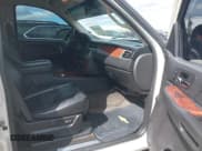 ✅ 2008 Chevrolet Tahoe LTZ • VIN: 1GNFC13J38R200719 • Лот: 41708984. Опубликован ранее на IAAI с пробегом 305 001 миль. Бесплатный доступ к архиву аукционных продаж из США и подробный отчёт об истории автомобиля на DreamBid. Изображение 5.