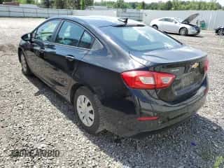2018 Chevrolet Cruze LS с VIN 1G1BC5SM4J7231563, выставлен на аукционе Copart как лот 53261432 с пробегом 32 174 миль миль и . История ставок и продаж доступна на DreamBid. Изображение 3.