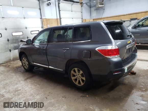 ✅ 2012 Toyota Highlander SE • VIN: 5TDBK3EH3CS133064 • Lot: 86669165. Listed on Copart with 203,801 mi. Free auction sales archive from the USA and detailed vehicle history report at DreamBid. Image 2.