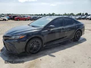 2022 Toyota Camry SE с VIN 4T1G11BK6NU064300, выставлен на аукционе Copart как лот 66822055 с пробегом 68 276 миль миль и Списание • Salvage title. История ставок и продаж доступна на DreamBid. Изображение 1.