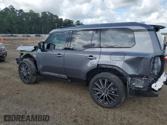 ✅ 2024 Lexus GX 550 Luxury+ • VIN: JTJVBCDX4R5007541 • Лот: 81307585. Опубликован ранее на Copart с пробегом 13 820 миль. Бесплатный доступ к архиву аукционных продаж из США и подробный отчёт об истории автомобиля на DreamBid. Изображение 2.