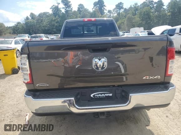 ✅ 2024 Ram 2500 Tradesman • VIN: 3C6UR5HJ1RG408444 • Лот: 84730775. Опубликован ранее на Copart с пробегом 1 466 миль. Бесплатный доступ к архиву аукционных продаж из США и подробный отчёт об истории автомобиля на DreamBid. Изображение 6.