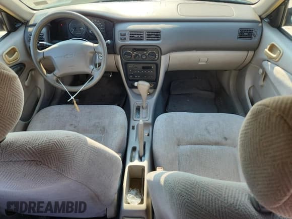 ✅ 2000 Chevrolet Prizm • VIN: 1Y1SK5284YZ411021 • Lot: 66666935. Listed on Copart with 137,188 mi. Free auction sales archive from the USA and detailed vehicle history report at DreamBid. Image 8.