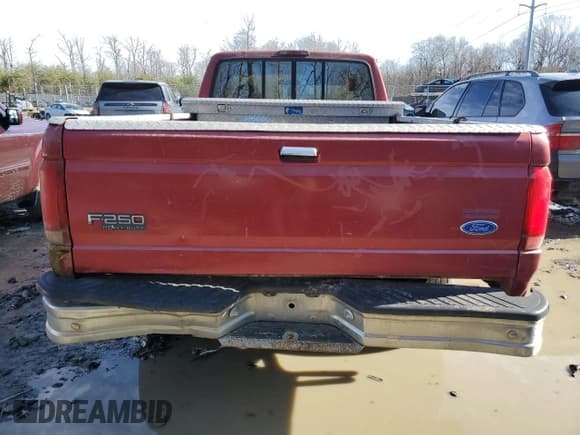 ✅ 1997 Ford F-250 • VIN: 1FTHX26H5VEB38568 • Lot: 44604535. Wystawiony na Copart z przebiegiem 302 998 mil. Bezpłatny archiwum sprzedaży aukcyjnych z USA i szczegółowy raport historii pojazdu na DreamBid. Zdjęcie 6.