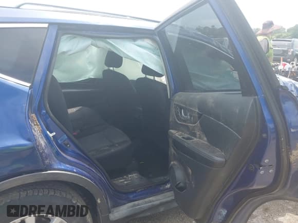 ✅ 2018 Nissan Rogue SL • VIN: JN8AT2MT8JW470730 • Lot: 43055548. Listed on IAAI with 123,149 mi. Free auction sales archive from the USA and detailed vehicle history report at DreamBid. Image 8.