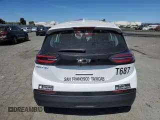 ✅ 2023 Chevrolet Bolt EV 1LT • VIN: 1G1FW6S09P4135286 • Lot: 59475094. Wystawiony na Copart z przebiegiem 394 mil. Bezpłatny archiwum sprzedaży aukcyjnych z USA i szczegółowy raport historii pojazdu na DreamBid. Zdjęcie 6.