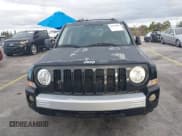 ✅ 2008 Jeep Patriot Limited • VIN: 1J8FT48WX8D551793 • Lot: 43679481. Wystawiony na IAAI z przebiegiem 114 484 mil. Bezpłatny archiwum sprzedaży aukcyjnych z USA i szczegółowy raport historii pojazdu na DreamBid. Zdjęcie 6.
