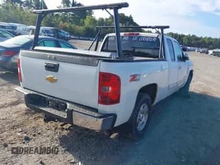✅ 2009 Chevrolet Silverado 1500 LTZ • VIN: 1GCEK39009Z279415 • Lot: 43233317. Listed on IAAI with Not provided. Free auction sales archive from the USA and detailed vehicle history report at DreamBid. Image 4.