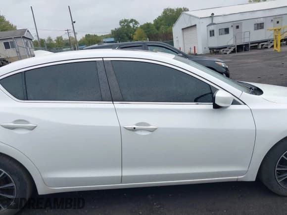 ✅ 2013 Acura ILX Premium • VIN: 19VDE1F56DE014518 • Lot: 43271521. Listed on IAAI with 98,686 mi. Free auction sales archive from the USA and detailed vehicle history report at DreamBid. Image 13.