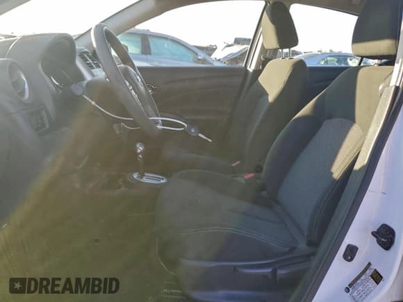 ✅ 2018 Nissan Versa SV • VIN: 3N1CN7APXJL833847 • Lot: 95676525. Listed on Copart with 147,151 mi. Free auction sales archive from the USA and detailed vehicle history report at DreamBid. Image 7.