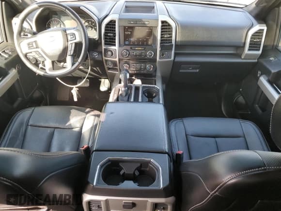 ✅ 2018 Ford F-150 Lariat • VIN: 1FTEW1CG9JKE40050 • Lot: 91322285. Wystawiony na Copart z przebiegiem 68 362 mil. Bezpłatny archiwum sprzedaży aukcyjnych z USA i szczegółowy raport historii pojazdu na DreamBid. Zdjęcie 8.