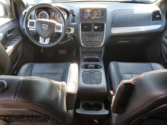 ✅ 2014 Dodge Grand Caravan R/T • VIN: 2C4RDGEG3ER299152 • Лот: 91601435. Опубликован ранее на Copart с пробегом 155 859 миль. Бесплатный доступ к архиву аукционных продаж из США и подробный отчёт об истории автомобиля на DreamBid. Изображение 8.