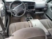 ✅ 2000 Dodge Dakota Sport • VIN: 1B7HG2AZ2YS754928 • Lot: 85998034. Wystawiony na Copart z przebiegiem 272 362 mil. Bezpłatny archiwum sprzedaży aukcyjnych z USA i szczegółowy raport historii pojazdu na DreamBid. Zdjęcie 8.