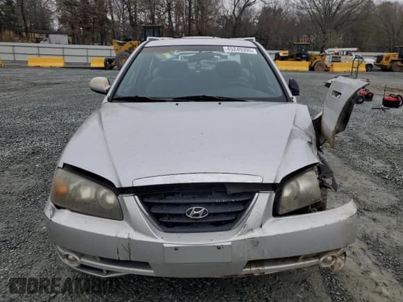 ✅ 2004 Hyundai Elantra GLS • VIN: KMHDN46D54U825854 • Lot: 45249395. Wystawiony na Copart z przebiegiem 238 736 mil. Bezpłatny archiwum sprzedaży aukcyjnych z USA i szczegółowy raport historii pojazdu na DreamBid. Zdjęcie 5.