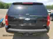 2010 Chevrolet Suburban LT z VIN 1GNUKJE30AR143183, wystawiony jako Copart lot #62062915 z przebiegiem 206 514 mil mil oraz Szkoda całkowita • Salvage title. Historia ofert i sprzedaży dostępna na DreamBid. Obrazek 6.