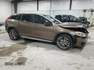 ✅ 2018 Volvo V60 • VIN: YV440MWK4J2057614 • Lot: 53054444. Listed on Copart with 65,222 mi. Free auction sales archive from the USA and detailed vehicle history report at DreamBid. Image 4.