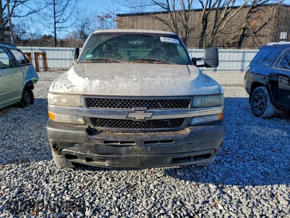 ✅ 2001 Chevrolet Silverado 2500HD LS • VIN: 1GCHC29U91E328534 • Лот: 94580385. Опубликован ранее на Copart с пробегом 124 444 миль. Бесплатный доступ к архиву аукционных продаж из США и подробный отчёт об истории автомобиля на DreamBid. Изображение 5.