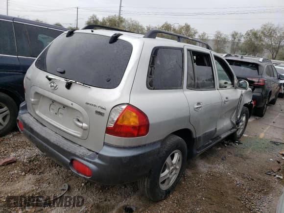 ✅ 2004 Hyundai Santa Fe GLS • VIN: KM8SC13E14U686413 • Lot: 84267135. Listed on Copart with Not provided. Free auction sales archive from the USA and detailed vehicle history report at DreamBid. Image 3.