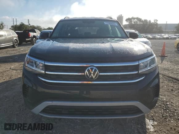 ✅ 2023 Volkswagen Atlas SE • VIN: 1V2WP2CA2PC553648 • Lot: 77388084. Listed on Copart with 5,824 mi. Free auction sales archive from the USA and detailed vehicle history report at DreamBid. Image 5.