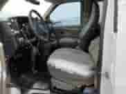 2013 Chevrolet Express Passenger LT с VIN 1GAZG1FG5D1153320, выставлен на аукционе Copart как лот 88986785 с пробегом Не указан миль и Списание • Salvage title. История ставок и продаж доступна на DreamBid. Изображение 7.