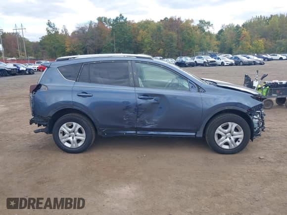 ✅ 2013 Toyota RAV4 LE • VIN: 2T3BFREV9DW037534 • Lot: 43415194. Wystawiony na IAAI z przebiegiem 68 099 mil. Bezpłatny archiwum sprzedaży aukcyjnych z USA i szczegółowy raport historii pojazdu na DreamBid. Zdjęcie 13.